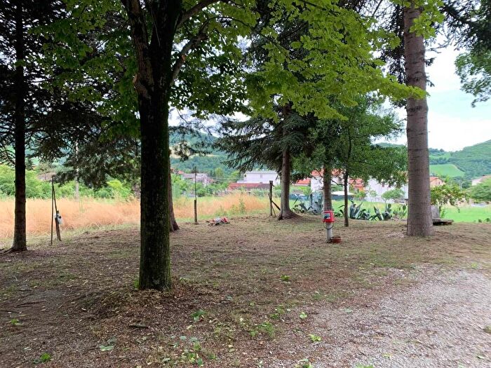 Appartamento con 6 locali in vendita in Via delle Genghe, Urbino