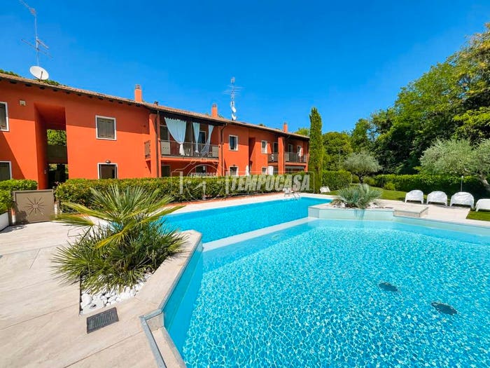 Appartamento trilocale in vendita in Via Martiri del Lavoro di Marcinelle, Centro, Peschiera del Garda