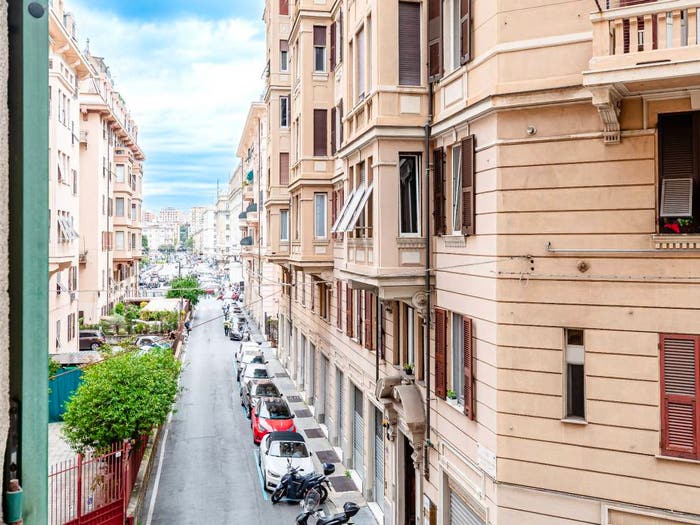 Appartamento quadrilocale in vendita in Via Bernardo Castello, Quadrilatero, Genova
