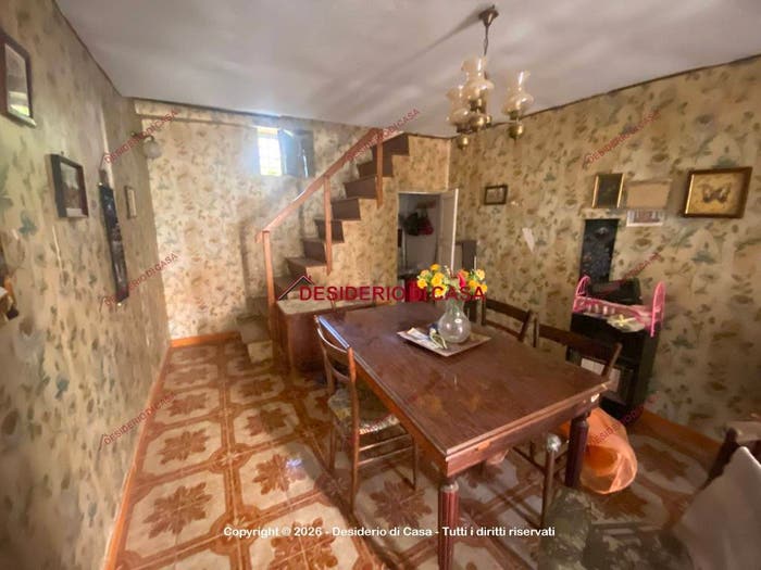 Casa bilocale in vendita in Via Vittorio Emanuele, Galati Mamertino