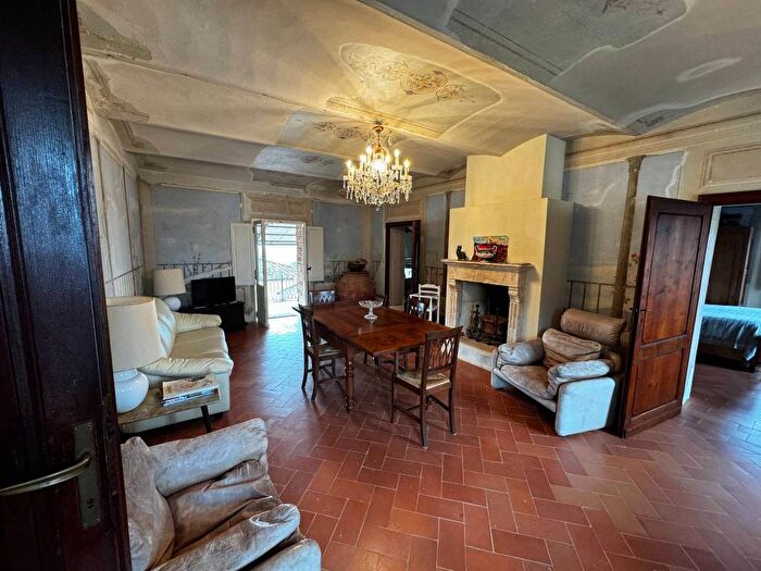 Casa con 5 locali in vendita in Via della Gita, Montevettolini, Monsummano Terme