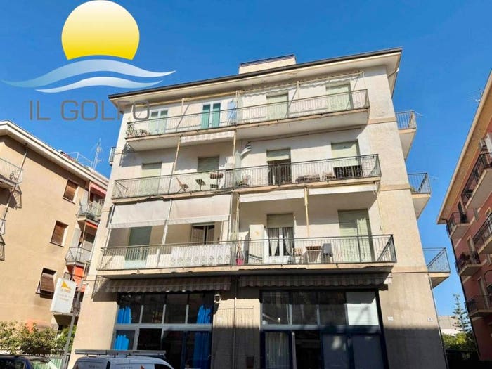 Appartamento trilocale in vendita in Via Privata Ciccione, Fenarina Via Neghelli Collina di Ponente, Alassio