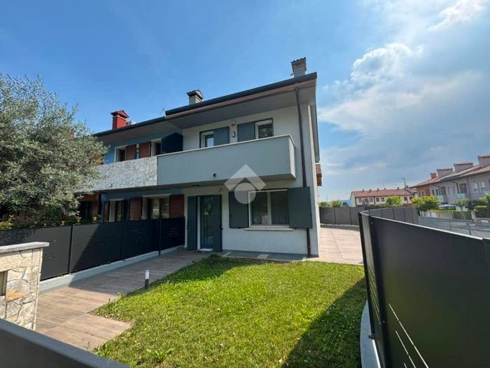 Casa quadrilocale in vendita in Via Pag, Zanè