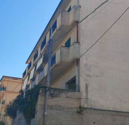 Appartamento con 6 locali in vendita in Contrada Cicerone, Montelepre
