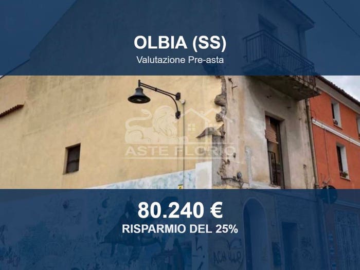 Appartamento con 6 locali in vendita in Via Porto Romano, Centro Storico, Olbia