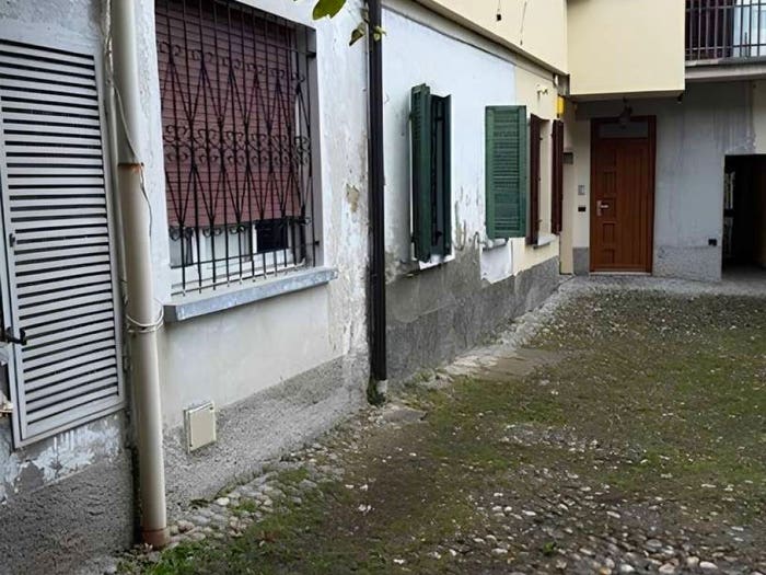 Appartamento bilocale in vendita in Via XXV Aprile, Paderno d'Adda