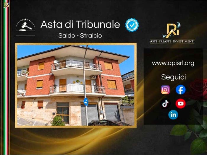 Appartamento con 5 locali in vendita in Via Francesco Ciotti, Ascoli Piceno