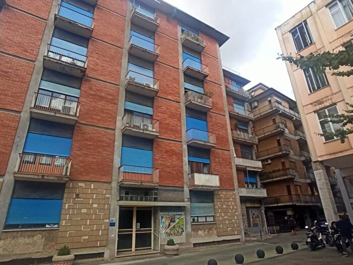 Appartamento quadrilocale in vendita in Piazza Alfonso Ruggiero, Corso Trieste, Caserta