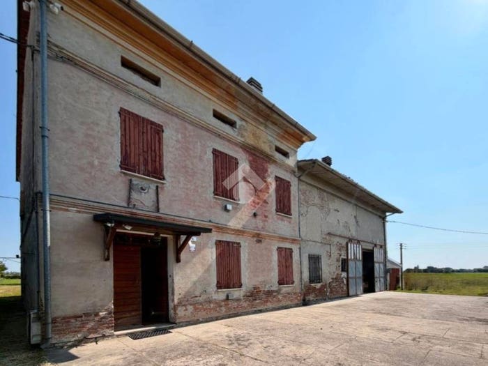 Casa con 5 locali in vendita in Via La Pira, Luzzara