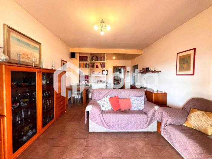 Appartamento con 5 locali in vendita in Via Leoncavallo, Città, Montevarchi