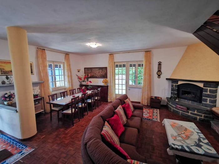 Casa con 6 locali in vendita in Via Fratelli Terragni, Centro Valle Intelvi