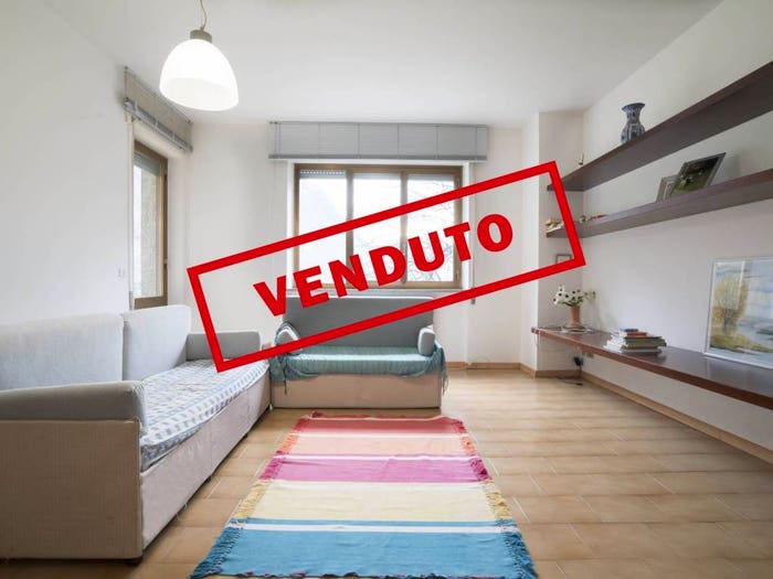 Appartamento quadrilocale in vendita in Via Pizzo, Pizzo, Prata Camportaccio