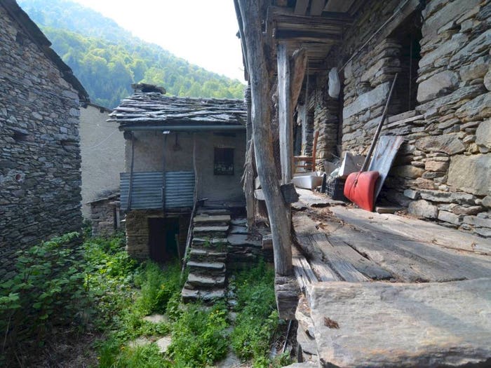Case in Vendita e in Affitto - 2