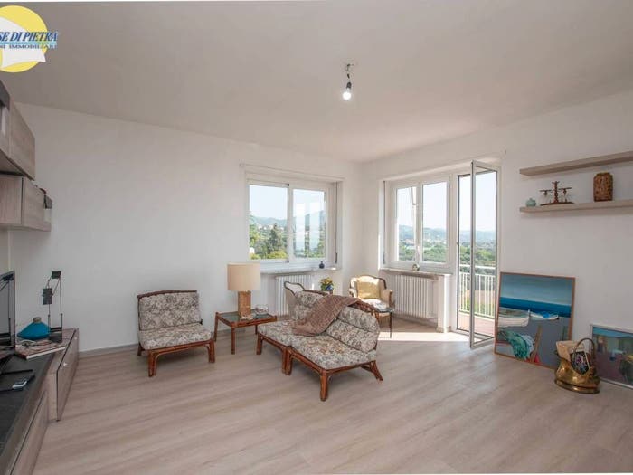 Casa con 6 locali in vendita in via Colmanet Giovanni Alfonso, Borghetto Santo Spirito