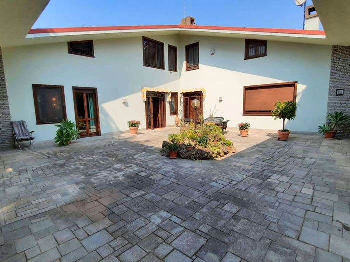 Casa con 6 locali in vendita in corso Alba, Centro, Canale
