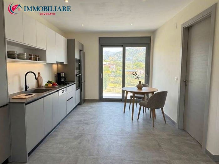 Casa bilocale in vendita in Via della Repubblica, Montepaone Lido, Montepaone