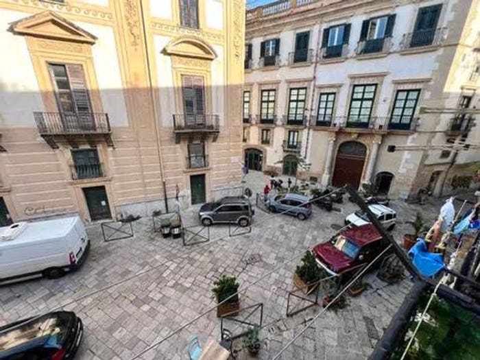Appartamento quadrilocale in vendita in Largo Dei Cavalieri Di Malta, Castellammare, Palermo