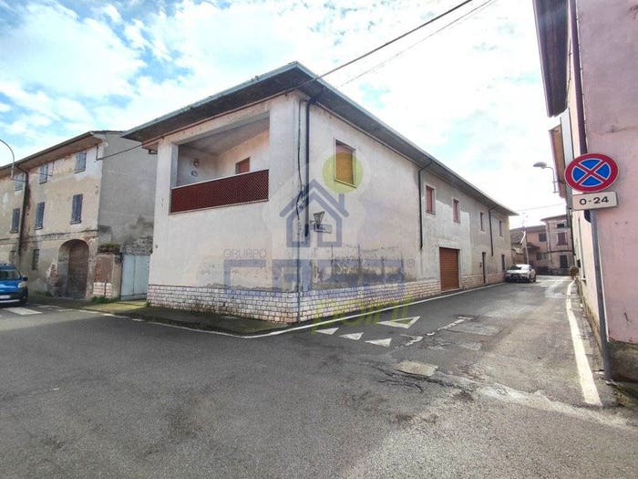Casa quadrilocale in vendita in via l strina, Gabbioneta, GabbionetaBinanuova