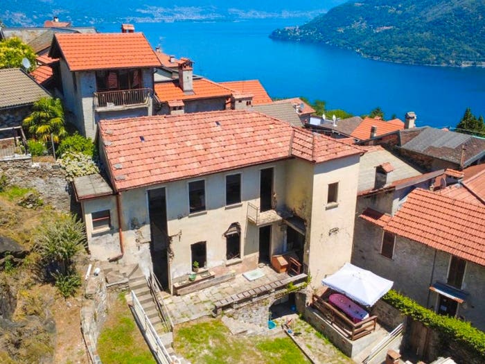 Casa con 6 locali in vendita in V Cavour, Sant'agata, Cannobio
