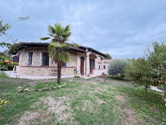 Casa trilocale in vendita in Strada degli Armosini, Piano Molini D'Isola, Isola d'Asti