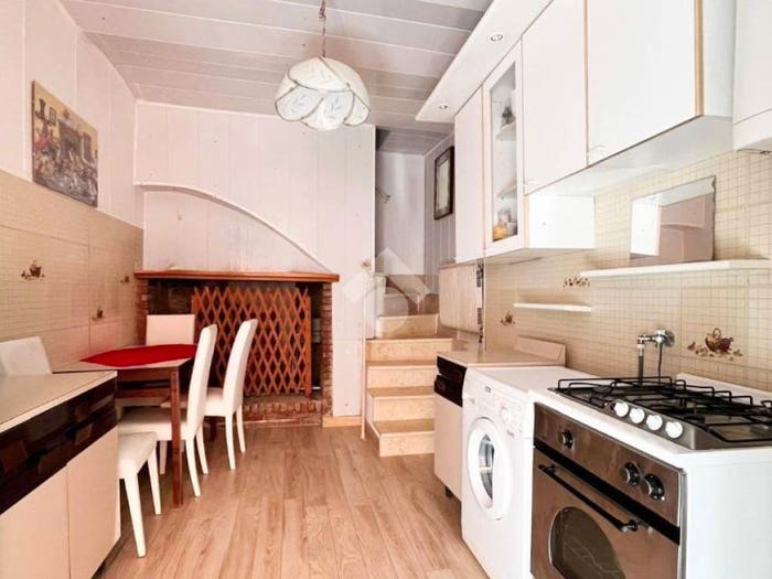 Casa quadrilocale in vendita in Via Gioacchino Volpe, Centro, Castel Frentano