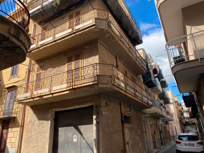 Appartamento trilocale in vendita in Via Ventimiglia, Centro, Bagheria