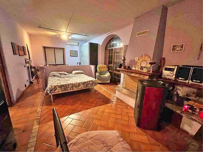 Casa con 6 locali in vendita in Centro, Urbania