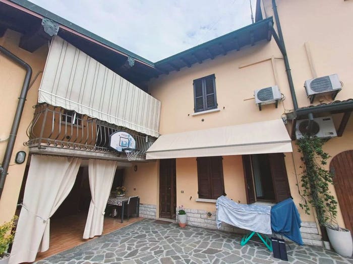 Appartamento quadrilocale in vendita in Via Borgo Mattina, Centro, Soncino