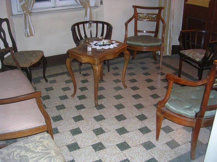 Appartamento con 6 locali in vendita in Via per San Alessio, Sant'Alessio Carignano, Lucca