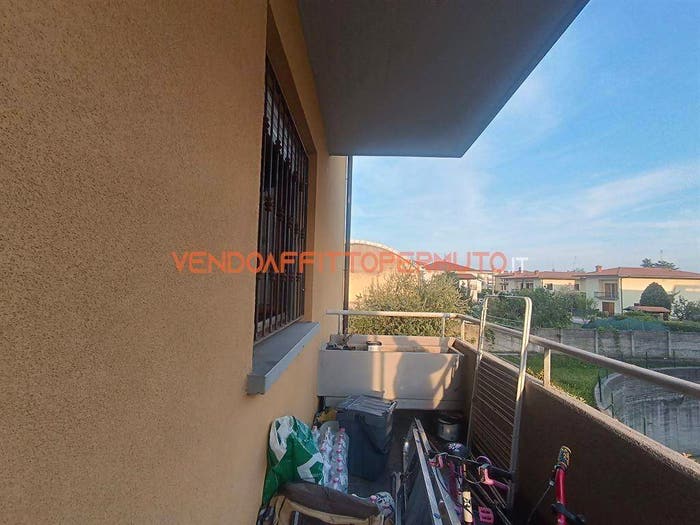 Appartamento bilocale in vendita in Via Roma, Castelli Calepio