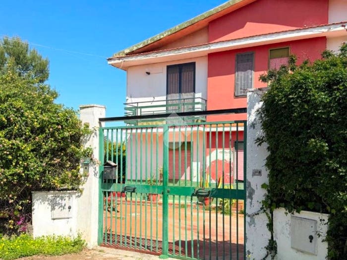 Casa trilocale in vendita in Via Tiziano, Costa Saracena Castelluccio, Augusta