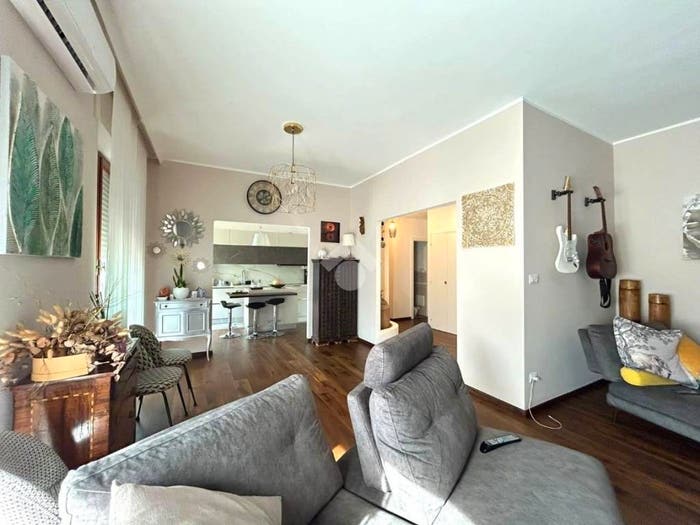 Appartamento con 5 locali in vendita in Via Angelo Orsini, Sturla, Genova