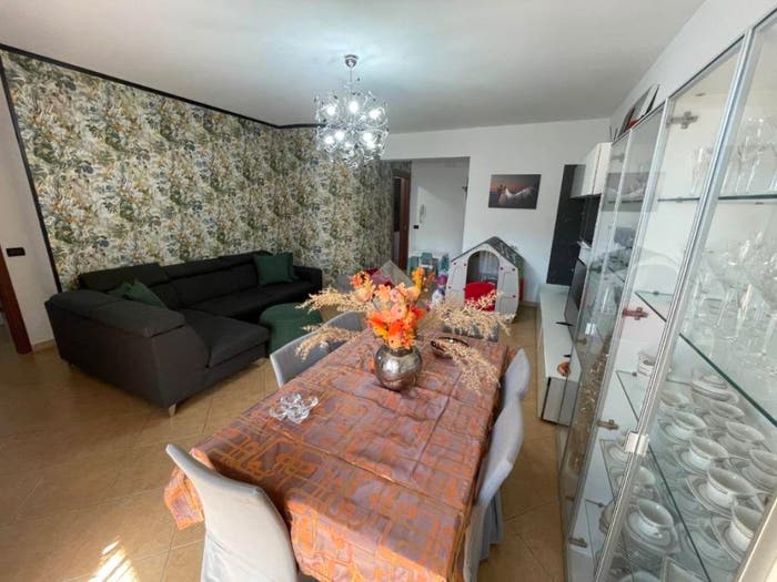 Appartamento con 5 locali in vendita in Via Bernardino Benincasa, Lamezia Terme