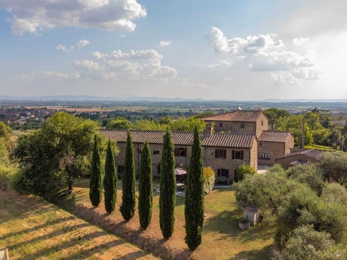 Casa con 6 locali in vendita in Farinaio, Cortona