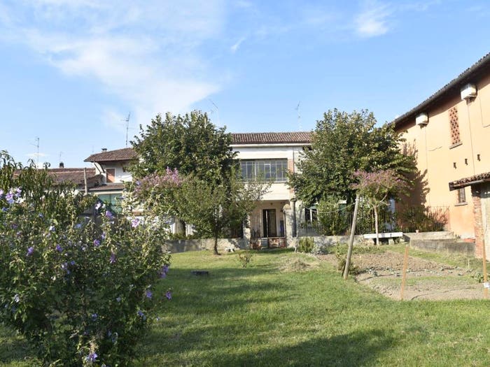 Casa quadrilocale in vendita in Via Crocefisso, Villa Pedergnano, Erbusco