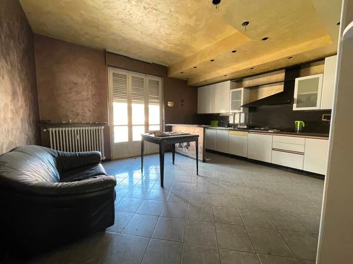 Appartamento quadrilocale in vendita in Largo Novembre, Centro, Santo Stefano Belbo