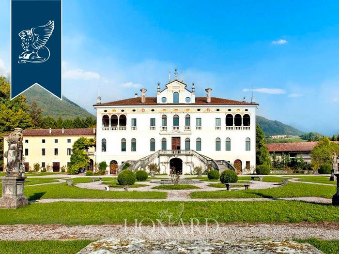Casa con 6 locali in vendita in Centro, Pedavena