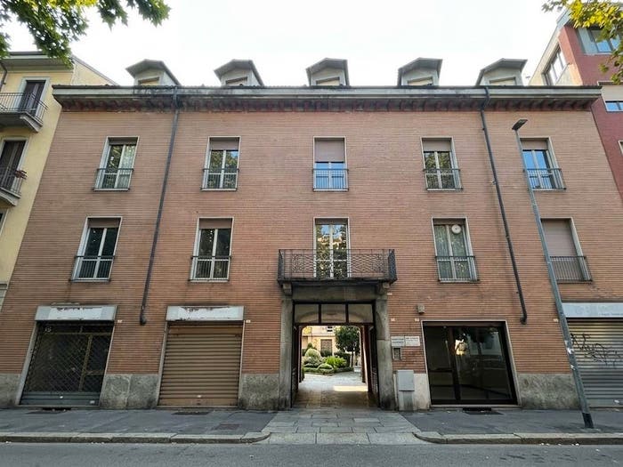 Casa con 5 locali in vendita in Via Marzo, Porta Mortara, Novara