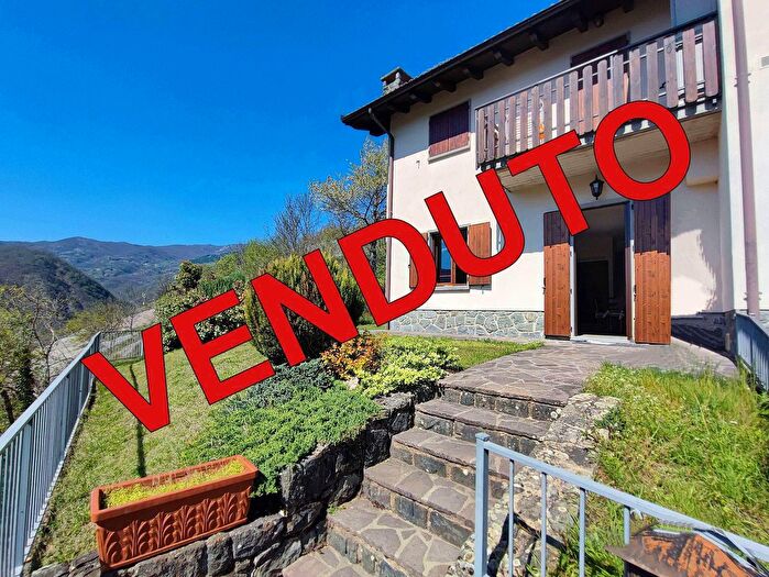 Appartamento bilocale in vendita in Via Fontanabuona, Riolunato