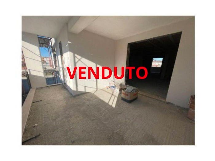 Appartamento quadrilocale in vendita in Viale della Libertà, Lusciano