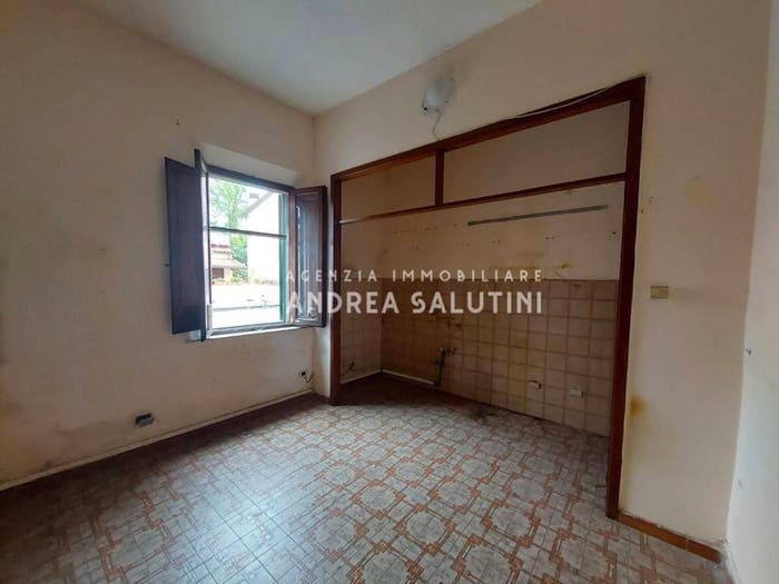Appartamento trilocale in vendita in Via Aurelio Saffi, Centro, Pontedera