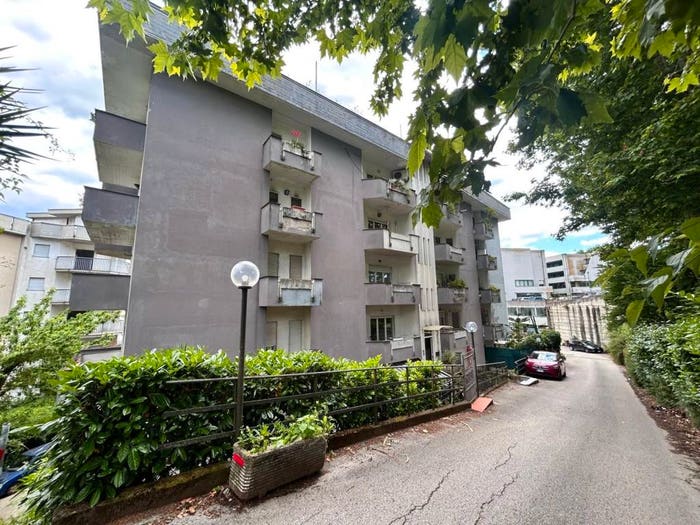 Appartamento quadrilocale in vendita in Viale Ivanoe Bonomi, Centro, Cassino