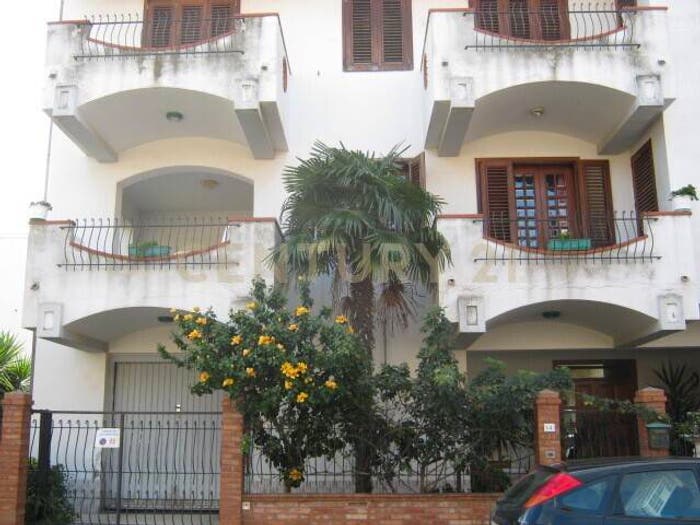 Casa con 6 locali in vendita in Via Operai, Giammoro, Pace del Mela
