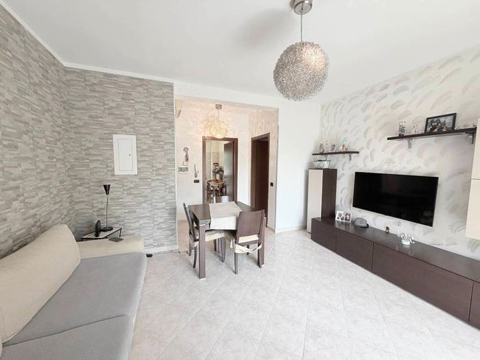 Appartamento trilocale in vendita in Via Guglielmo Marconi, Binasco