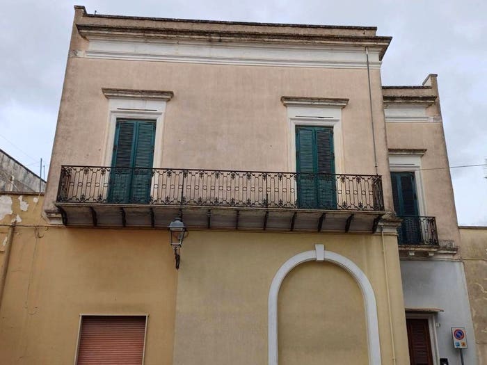 Appartamento con 6 locali in vendita in Via Cataldi, Novoli