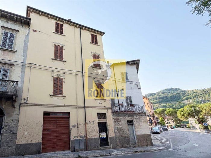 Casa con 6 locali in vendita in Modigliana