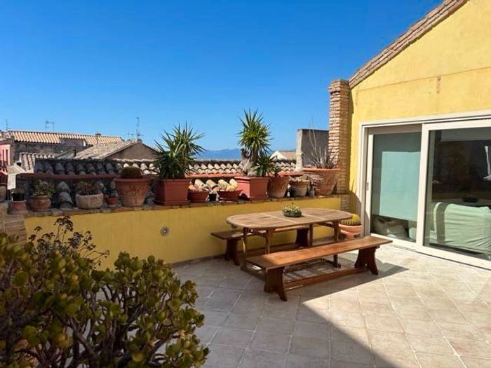 Casa con 6 locali in vendita in Via Nicolò Canelles, Castello, Cagliari