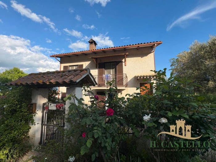 Casa con 5 locali in vendita in Palazzetta, Pucciarelli, Castiglione del Lago
