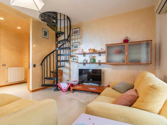 Appartamento con 5 locali in vendita in Viale Eugenio Niccolai, Centro, Corridonia