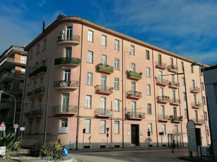 Appartamento quadrilocale in vendita in Via Cristoforo Colombo, A Annarumma A Gasperi F Tedesco, Avellino